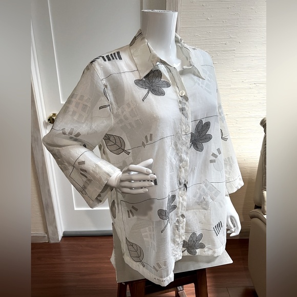 White with Gray Leaf Design Jacket L - Picture 7 of 15